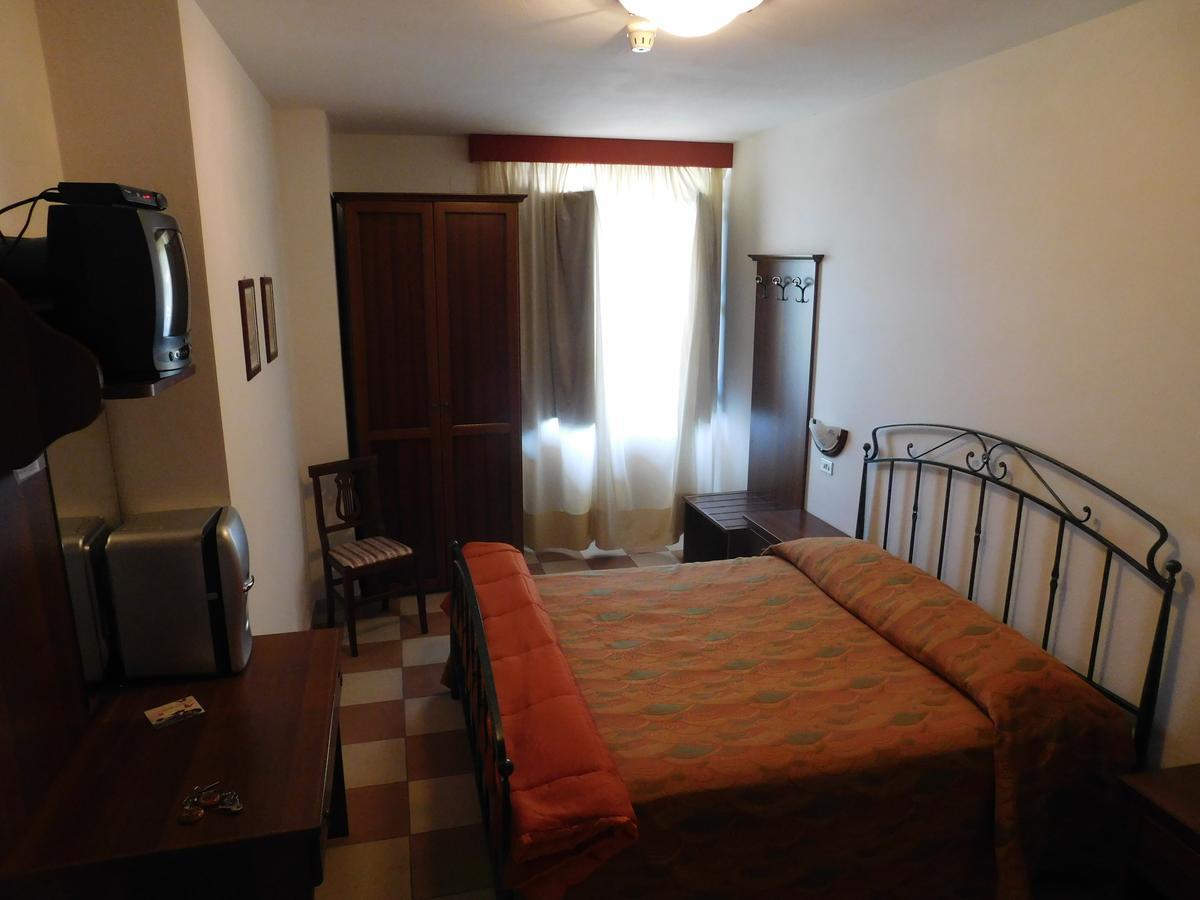 Hotel Ristorante Bocca Di Valle Гуардьягреле Экстерьер фото