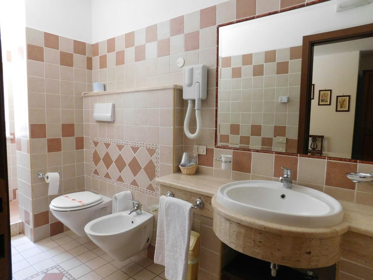 Hotel Ristorante Bocca Di Valle Гуардьягреле Экстерьер фото